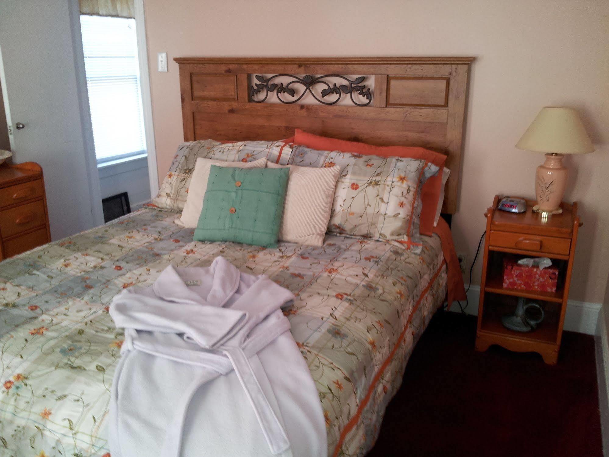 The Spaniards Room Heritage Home Spaniards Bay ภายนอก รูปภาพ